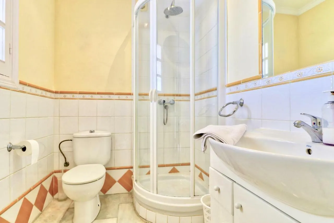 Villa Las Palmas Sleeps 10 Mijas Spain