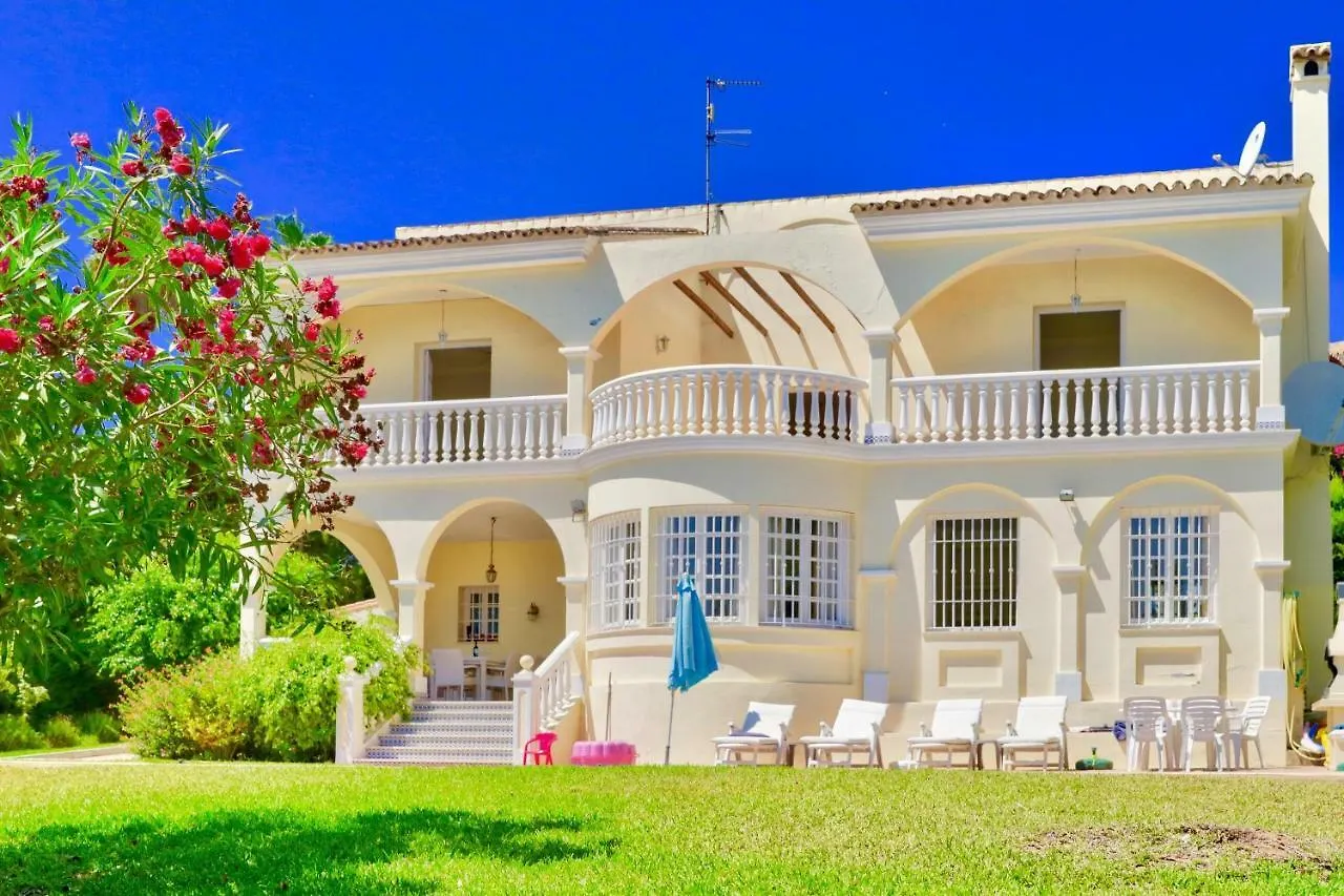 Villa Las Palmas Sleeps 10 Mijas 0*,